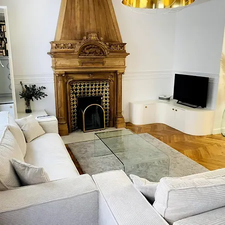 Triplex A Montmartre - Sauna Daire Paris